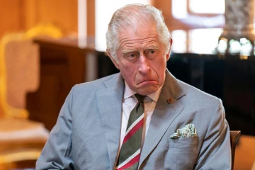 முடிசூட்டு விழா நெருங்குகையில் மன்னருக்கு ஏற்பட்ட சிக்கல்!