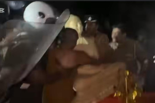 திருமலை புத்தர் சிலை தொடர்பில் நாடாளுமன்றில் அமைச்சர் அதிரடி அறிவிப்பு | Trincomalee Buddha Statue Issue திருமலை புத்தர் சிலை தொடர்பில் நாடாளுமன்றில் அமைச்சர் அதிரடி அறிவிப்பு | Trincomalee Buddha Statue Issue