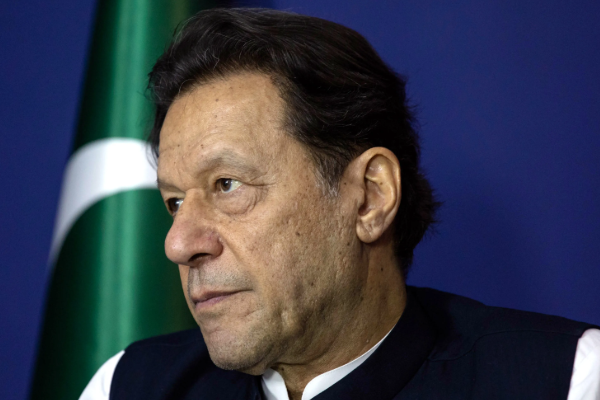 கண் பார்வையை இழந்த பாகிஸ்தானின் முன்னாள் பிரதமர் இம்ரான் கான் | Former Pakistani Pm Imran Khan Loses His Eyesight