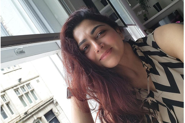 லண்டனில் சொந்தமாக பெரிய வீடு வாங்கினாரா குஷ்பூ.. போட்டோ வைரல்