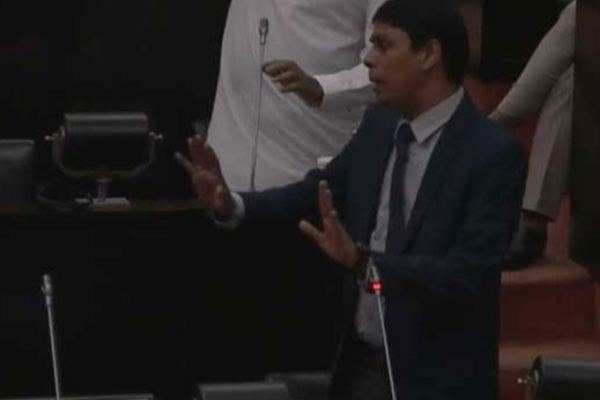 ஒரு பாயும் தலையணையும்...! சபையில் தூங்கிய அர்ச்சுனா எம்பி விளக்கம் | Mp Archchuna Sleeping During Akds Budget Speech