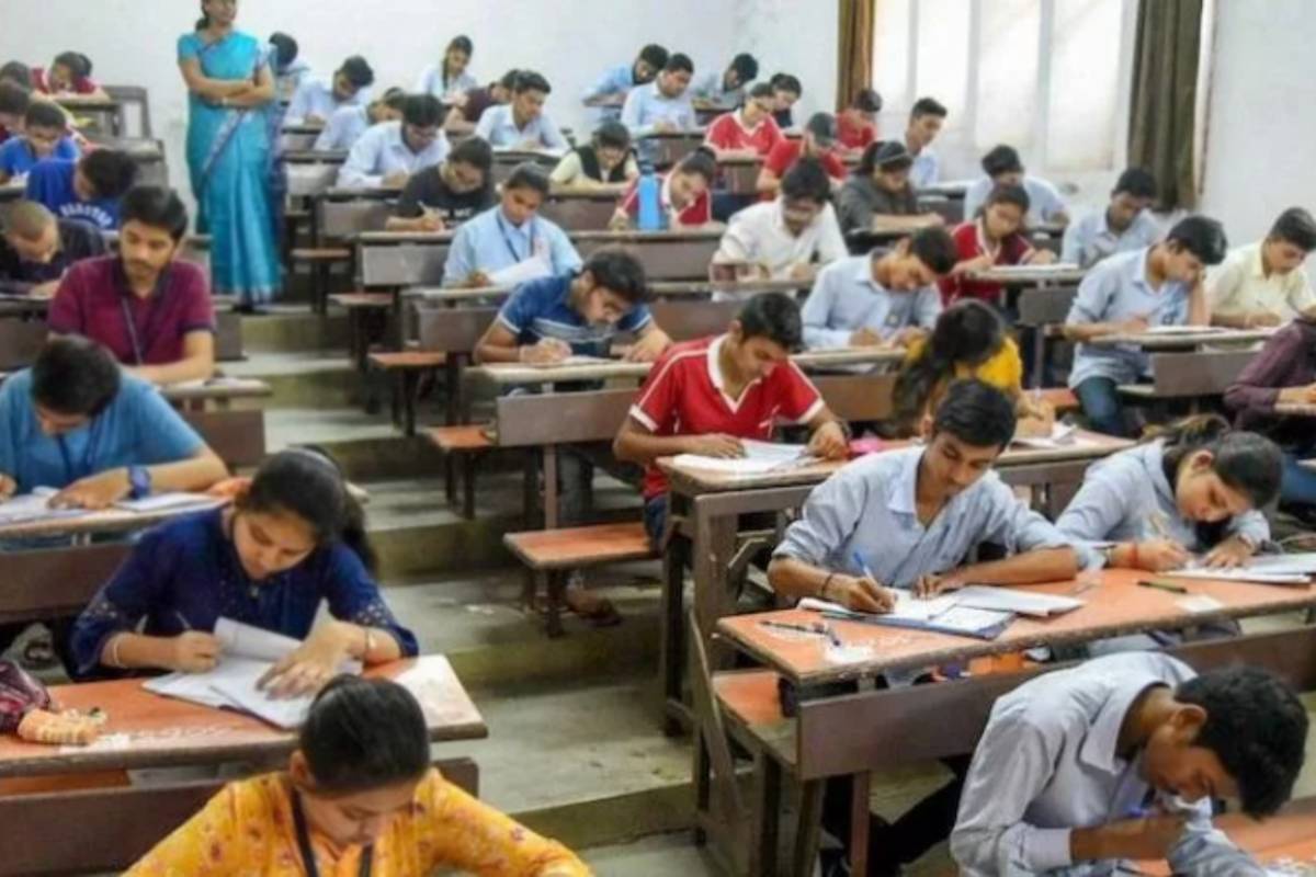தமிழகத்தில் தவெக ஆட்சியிலும் தொடரும் மாணவர் திட்டங்கள் | Rs 1000 Credited In Students Bank Accounts Tvk