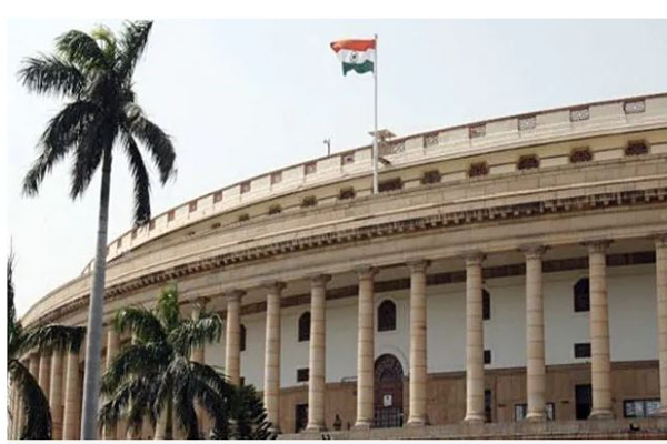 ஜோதிமணி உட்பட 4  காங்கிரஸ் எம்.பிக்கள் திடீர் இடைநீக்கம்! | Four Congress Lok Sabha 4Mps Suspended Jothimani