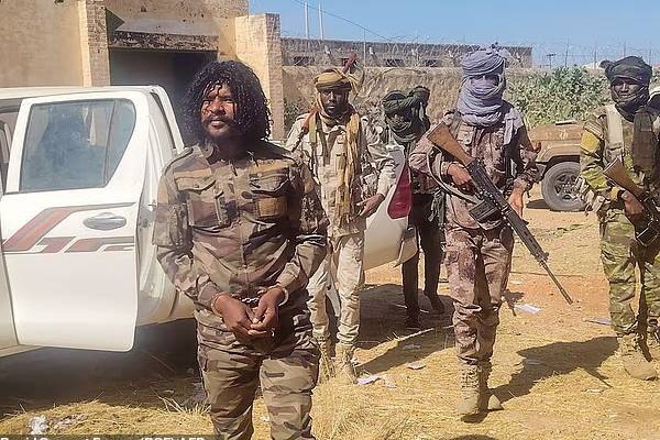 2000 பொதுமக்கள் படுகொலை... டிக்டோக் காணொளியால் கைதான இராணுவத் தலைவர் | Sudanese Warlord Arrested After Tiktoks