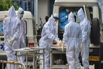 ஒரே தடவையில் தொற்றும் இரு கோவிட் திரிபுகள் - சுகாதார நிபுணர்கள் எச்சரிக்கை