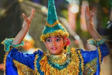 ட்ரெண்டான இலங்கை பெண்! இந்த அழகிய தேவதைக்கு இப்படி ஒரு நிலையா? இனி யாரும் இதை செய்யாதீர்கள்