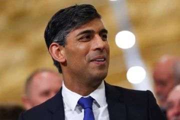 ரூ 3.8 கோடிக்கு நீச்சல் குளம், ஆடம்பர தேநீர் கிண்ணம்: 5 முறை விமர்சனத்தை சந்தித்த ரிஷி சுனக்