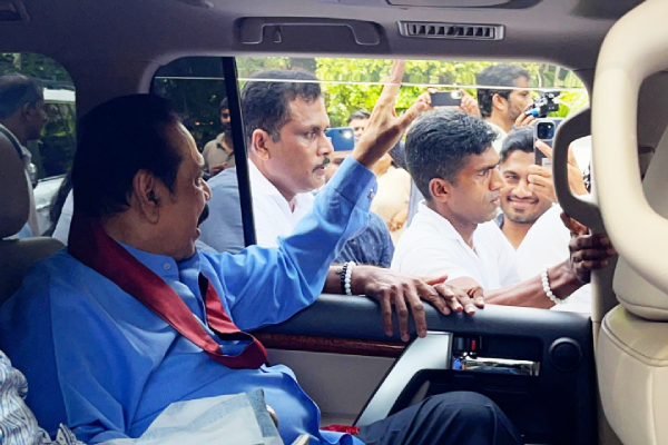 மகிந்தவுக்கு வீடு வழங்க முன்வந்த தமிழர்! | Tamil Man Offers To Provide House To Mahinda