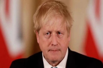 சுகாதாரத்துறை மந்திரிக்கு கொரோனா...தனிமைப்படுத்திக்கொண்ட பிரதமர்