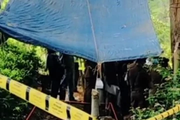 கொலை செய்யப்பட்டு வீடொன்றின் அருகில் புதைக்கப்பட்டிருந்த இளைஞர்! தோண்டியெடுக்கப்பட்ட சடலம்