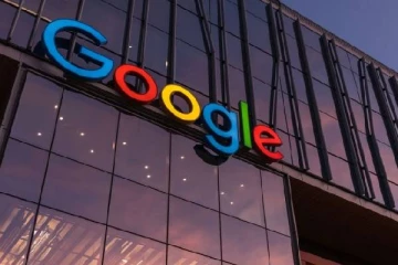 கூகிள் ஊழியர்களுக்கு புதிய சிக்கல்... எங்கிருந்தும் வேலை செய்யலாம் என்ற கொள்கையில் திருத்தம்