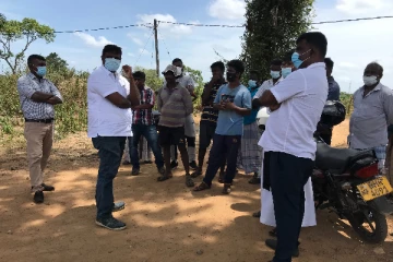 தவறான முடிவுகளால் பொதுமக்கள் வீதியில்! சாள்ஸ் எம்பி குற்றச்சாட்டு