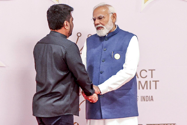 நரேந்திர மோடியின் விசேட இரவு விருந்துபசாரத்தில் ஜனாதிபதி அநுர | Anura Kumara Meets Indian Pm Narendra Modi