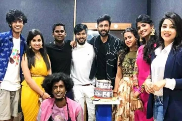 முதலில் கையில் காயம், இப்போது கார் விபத்து என சிக்கிய குக் வித் கோமாளி பிரபலம்- யார் தெரியுமா?