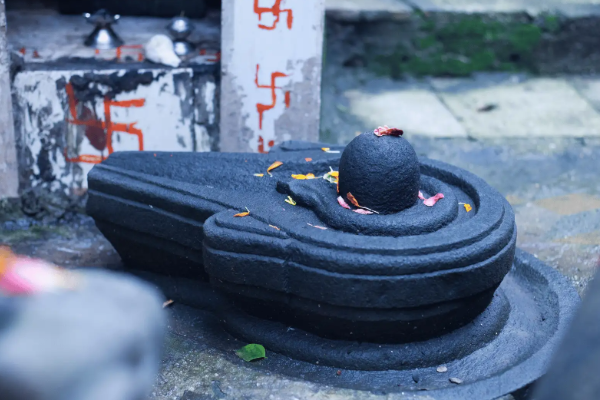 உங்கள் கனவில் இந்த நிற சிவலிங்கத்தை கண்டால் என்ன நடக்கும் தெரியுமா? | Spiritual Reason Behind Seeing Sivalingam In Dream