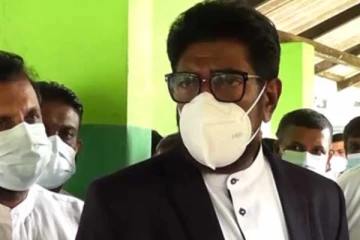 හැමෝම පුදුම කරමින් වෘත්තිකයන්ට ලඟදිම සිදුවෙන දේ.. සෞඛ්ය අමාත්යවරයාගෙන් දැඩි ප්රකාශයක්