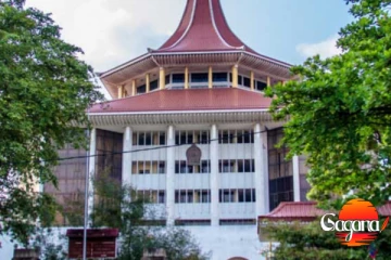 ශ්‍රේෂ්ඨාධිකරණයෙන් පෙත්සම් දෙකක් ඉවතට