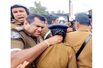 களுத்துறை ஆர்ப்பாட்டத்திற்கு காவல்துறையினரால் இடையூறு – சாலிய பீரிஸ் கண்டனம்