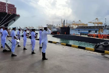 கொழும்பு துறைமுகத்தில் இந்திய நீர்மூழ்கி கப்பல்