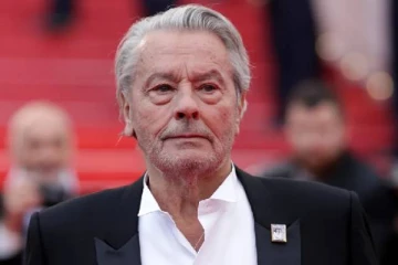 பழம்பெரும் நடிகர் அலைன் டெலோன் காலமானார்! ஜனாதிபதி இரங்கல்