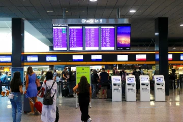 ஐரோப்பிய நாடுகளிலிருந்து அதிரடியாக நாடு கடத்தப்படும் இலங்கைத் தமிழர்கள்