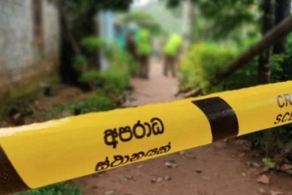 இலங்கையில் பகீர் சம்பவம்: ஒருவரை கூரிய ஆயுதங்களால் தாக்கி கொன்ற பெண் உட்பட 4 பேர்! | Man Stabbed To Death In Moragahaena