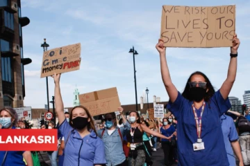 "நாட்டையே உயிரோடு வைத்திருந்தோம்" 1% ஊதிய உயர்வுக்கு எதிர்ப்பு தெரிவிக்கும் NHS சுகாதார ஊழியர்கள்