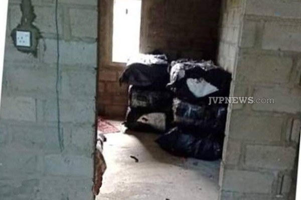 வீடொன்றிலிருந்து மீட்கப்பட்ட மர்ம பொருட்கள்: நபரொருவர் அதிரடி கைது! | Kalpitiya Beedi Leaves Recovered From A House