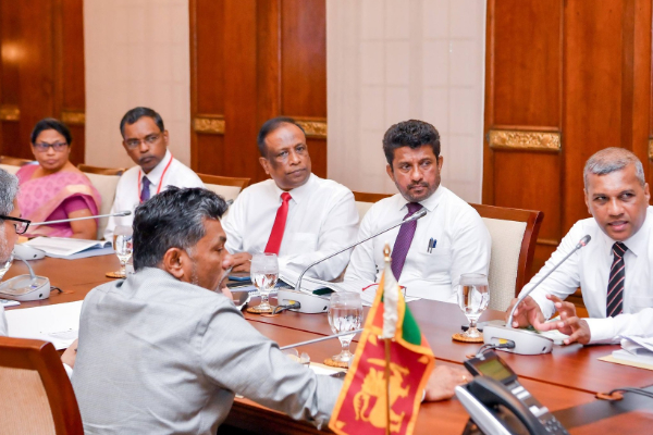 தமக்கென ஒரு இடம் - அழகான வாழ்க்கை! ஜனாதிபதி பிறப்பித்துள்ள உத்தரவு | President Orders Completion Of Housing Projects