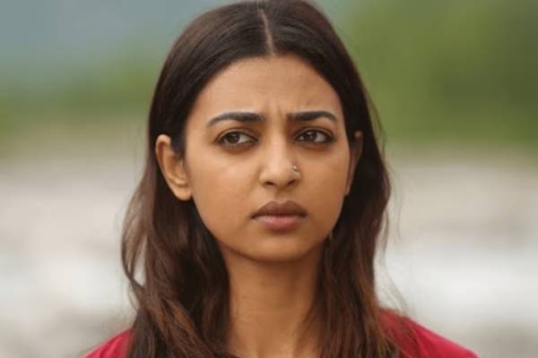 உடம்பில் ஒட்டு துணி இல்லாமல் கேமரா முன் நின்ற போது அந்த எண்ணம் வந்தது!! ஓபன்னாக பேசிய ரஜினி பட நடிகை | Radhika Apte Speak About Acting In Without Dress உடம்பில் ஒட்டு துணி இல்லாமல் கேமரா முன் நின்ற போது அந்த எண்ணம் வந்தது!! ஓபன்னாக பேசிய ரஜினி பட நடிகை | Radhika Apte Speak About Acting In Without Dress