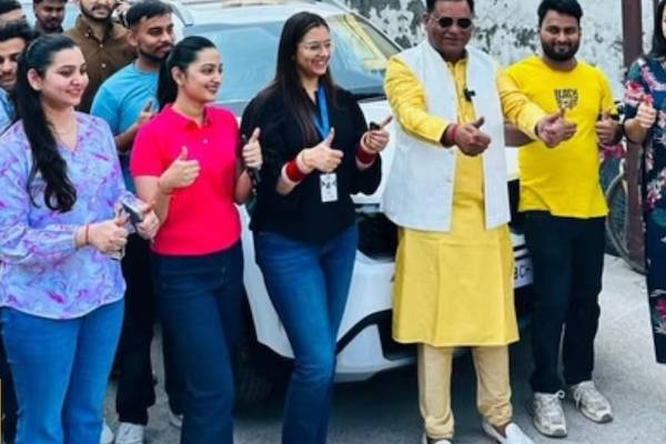 தீபாவளியன்று ஊழியர்களுக்கு 51 SUV கார்களை பரிசளித்த நிறுவனம் | Company Gifts 51 Suvs To Employees On Diwali