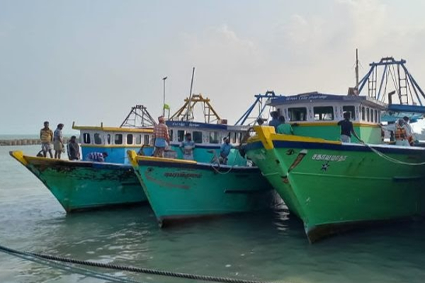 சட்டவிரோத மீன்பிடி: தமிழக கடற்றொழிலாளர்கள் தொடர்ந்தும் விளக்கமறியல் | Illegal Fishing Tamil Nadu Fishermen