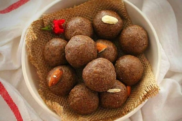 Flax Seed Ladoo: ஆயுளை அதிகரிக்கவும், கூந்தல் வளர்ச்சிக்கும் இந்த ஒரு லட்டு போதும்