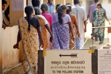 தேர்தலை ஒத்திவைப்பது குறித்து ஆலோசிக்கும் அரசாங்கம்