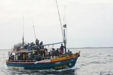பிரபல வெளிநாடொன்றில் புலம்பெயரும் மக்கள் வரிசையில் இலங்கையர்கள்!