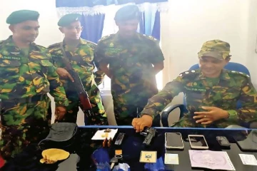 முன்னாள் அமைச்சர் உள்ளிட்ட நால்வர் விசேட அதிரடிப்படையினரால் கைது (Photos)