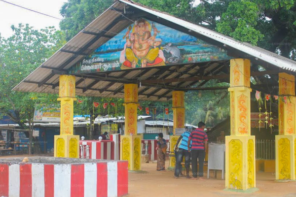 ஈழத்தில் பிரசித்தி பெற்ற முறிகண்டி பிள்ளையார் தொடர்பில் முறைப்பாடு! | A Complaint Murikandy Pillayar Kovil Bathroom