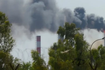 ஈரானில் மிகப்பெரிய எண்ணெய் சுத்திகரிப்பு நிலையத்தில் தீ விபத்து