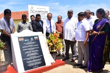 சட்டவிரோதமாக அமைக்கப்பட்ட வீட்டுதிட்டம் - சட்ட பூர்வமாக திறந்து வைத்த அமைச்சர்கள்..! மன்னாரில் சம்பவம்