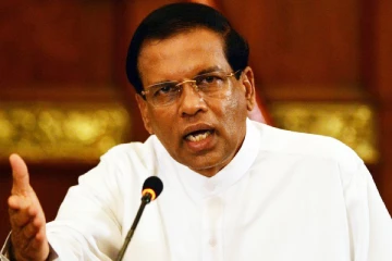 அமைச்சுப் பதவிகளை ஏற்றுக்கொண்டவர்களின் பதவியை பறித்த மைத்திரி!!