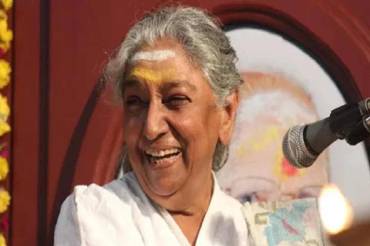 புகழ்பெற்ற பின்னணி பாடகி எஸ்.ஜானகி காலமானார் | Renowned Playback Singer S Janaki Passes Away