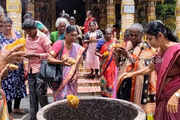 வவுனியாவில் காணாமல் ஆக்கப்பட்டோரின் உறவினர்கள் கண்ணீர் மல்க நீதி வேண்டி கவனயீர்ப்பு ஊர்வலம் | Vavuniya Protest For Missing Persons