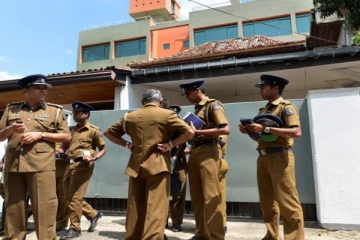 போதைப்பொருள் தொடர்பில் 13 பொலிஸார் உள்ளடங்கலாக 16 பேர் கைது:தேடப்பட்டுவரும் பிரதான சந்தேகநபர்