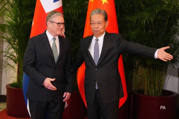 சீனா விவகாரம்... கனடாவை அடுத்து பிரித்தானியாவிற்கு கடும் எச்சரிக்கை விடுத்த ட்ரம்ப் | Trump Warns Uk About China