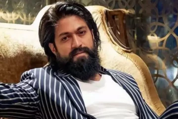 மது பாட்டிலை ஓபன் செய்த ராக்கி பாய் யாஷ்.. இணையத்தில் வைரலாகும் வீடியோ