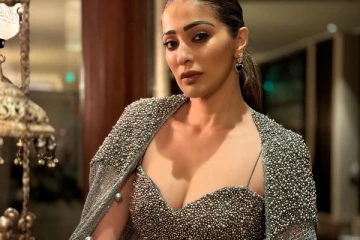 நடிகை ராய் லட்சுமி கவர்ச்சி போட்டோஷூட்