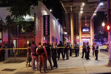 சிக்காக்கோவில் பரபரப்பை ஏற்படுத்திய துப்பாக்கி சூடு - 4 பேர் பலி