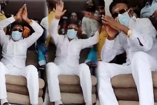 பிறந்தநாள் கொண்டாட்டத்தில் விஜயகாந்த்! கம்பீரமாக கையை அசைத்தவருக்கு திடீரென என்ன ஆச்சு? LIVE | Vijaya Kantha 70Th Birthday Today In Tamil