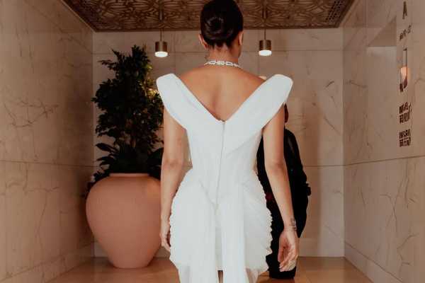 தன்னை ஒதுக்கிவிட்டார்கள்-னு புலம்பிய நடிகை!! இப்போ ரூ. 40 கோடி சம்பளம், 1000 கோடி சொத்து.. | Ollywood To Hollywood 40 Crore Salary 1000 Crore