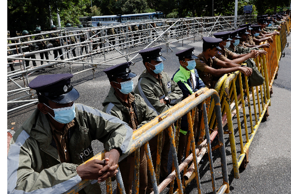 நாளை கூடவுள்ள நாடாளுமன்றம்: பலப்படுத்தப்படும் பாதுகாப்பு - ஐபிசி தமிழ்